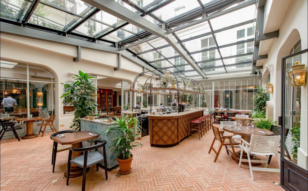 Terrasse-restaurant-toiture-motorisee-TOITEL