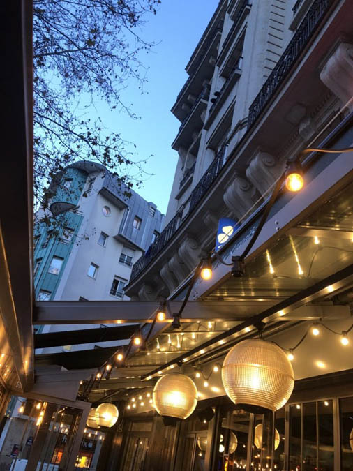 Toiture escamotable sur terrasse restaurant Brasserie LE COLONEL FABIEN, Paris 19