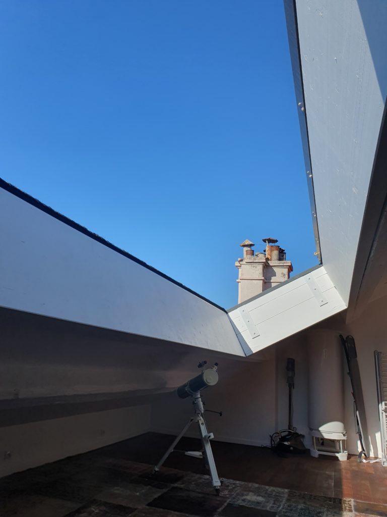 Verrière panoramique escamotable, puit de lumière dans un appartement – TOITEL –